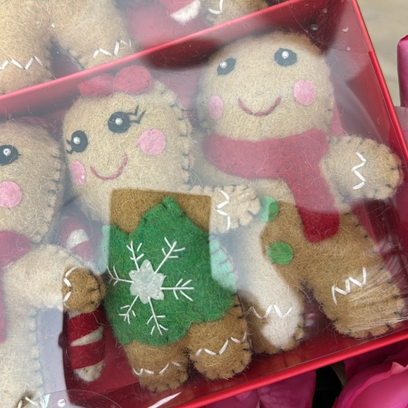 Sleigh Hill gingerbread girl boy felt garland 6 ft - Picture 3 of 6